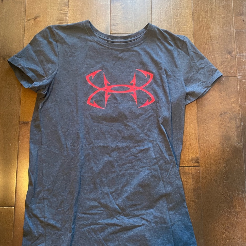 Under armor fishing tshirt
